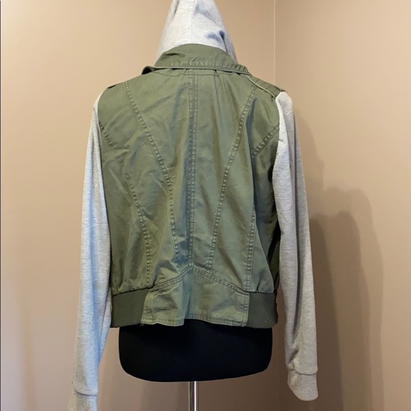 Olive and gray sweater jacket - Picture 2 of 4